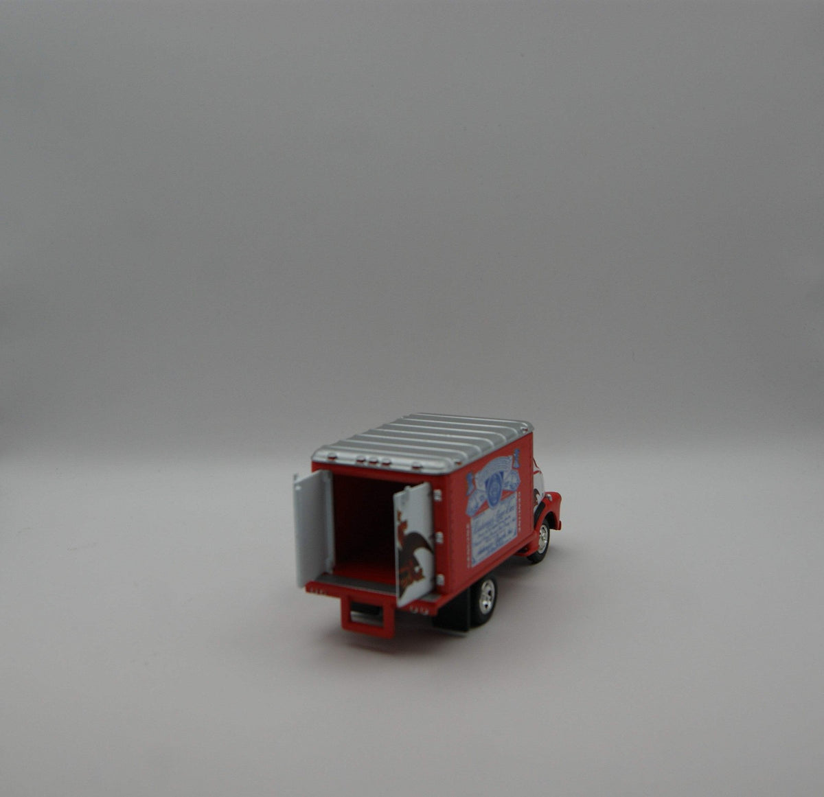 Matchbox Collectibles Budweiser 1948 GMC COE Truck YVT06-M OVP 1:43