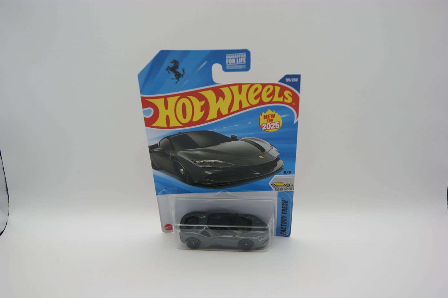 Hot Wheels Ferrari SF90 Stradale 2025 Factory Fresh 5/5 #191/250 Grau US Long Card OVP Gewerbliche Artikelbeschreibung