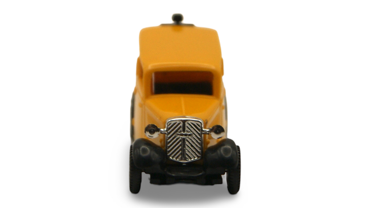 Brekina DKW F7 Kastenwagen PTT Schweiz Gelb 1:87 H0 – guter Zustand