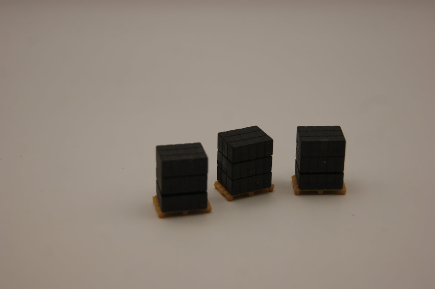 7x Paletten mit Ladegut H0 1:87 Modellbau Industrie Lager Zubehör Diorama