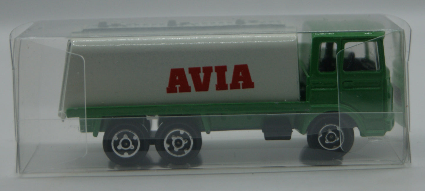 Majorette 245 Saviem Tankwagen AVIA grün/weiß 1:100 Vintage Made in France