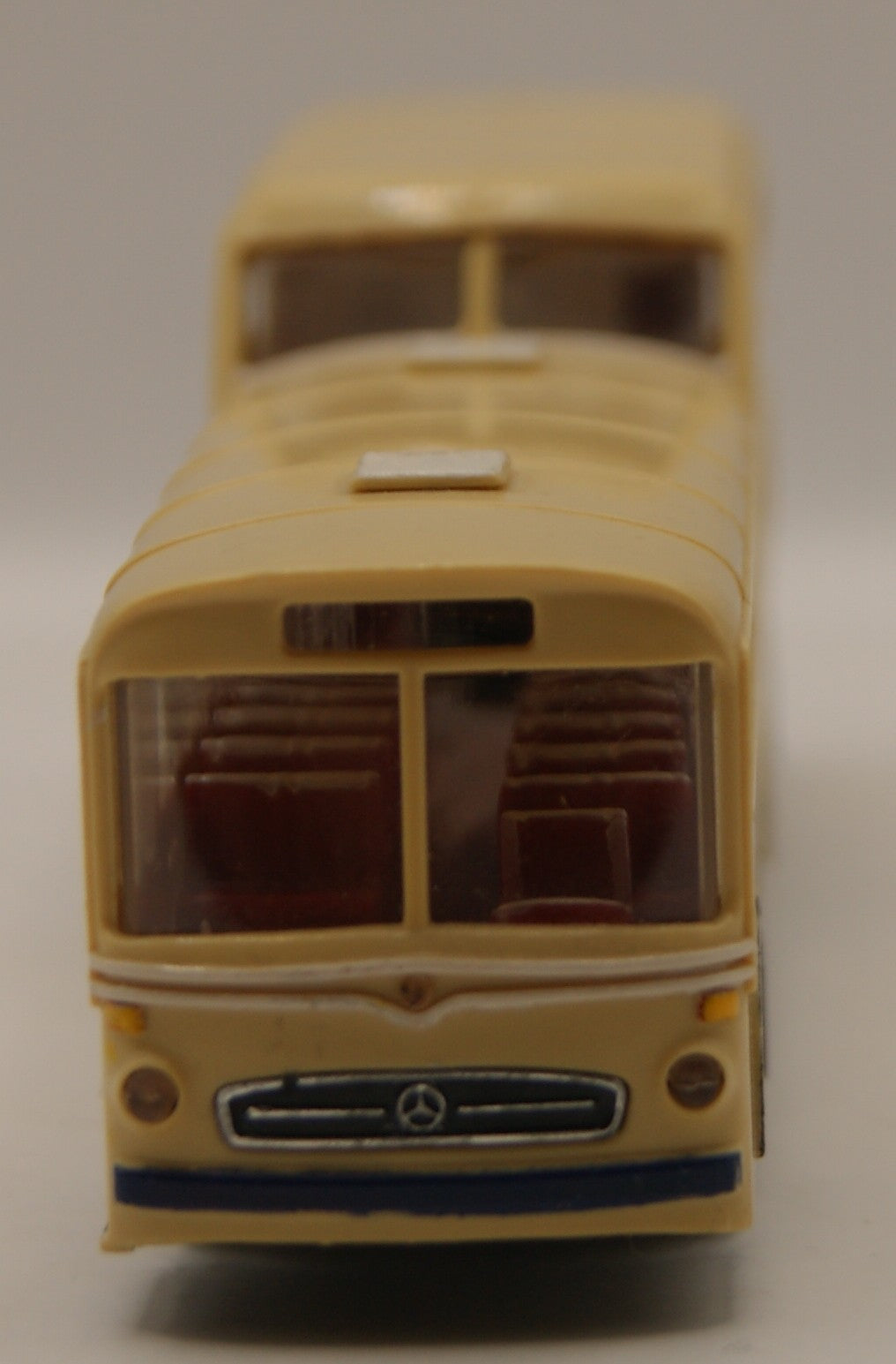 Brekina Mercedes-Benz O 317 Anderthalbdecker AFAG Flensburg Bus H0 1:87