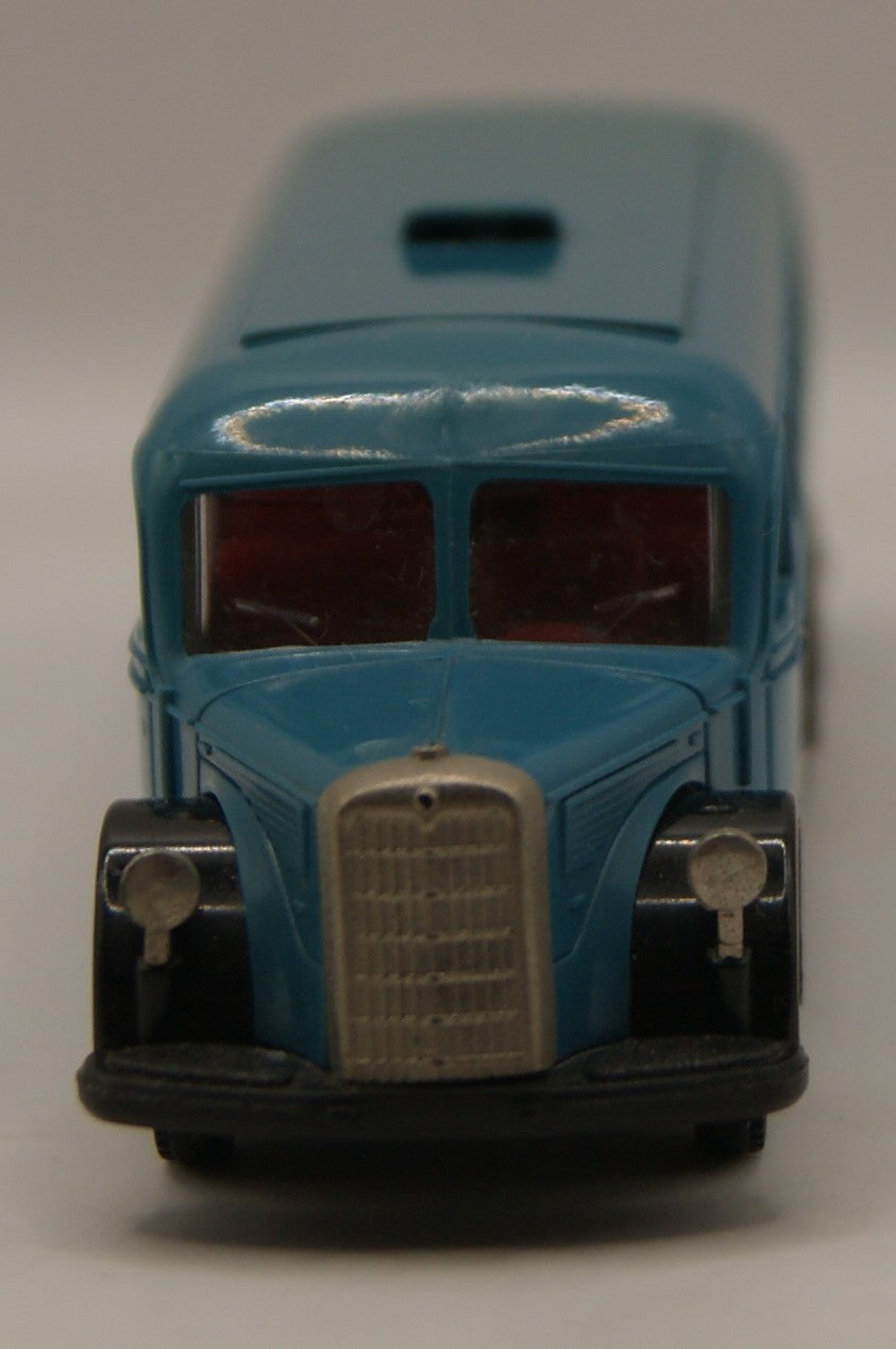 Brekina Mercedes-Benz O 5000 Reisebus blau neutral Oldtimer H0 1:87