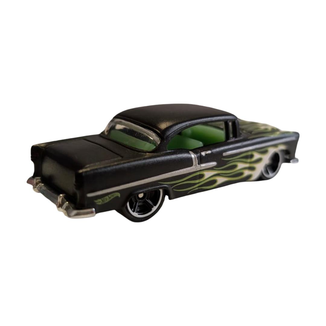 Hot Wheels HW Flames 3er-Set – ’63 Chevy II, ’55 Chevy & Custom ’67 Pontiac Firebird – lose