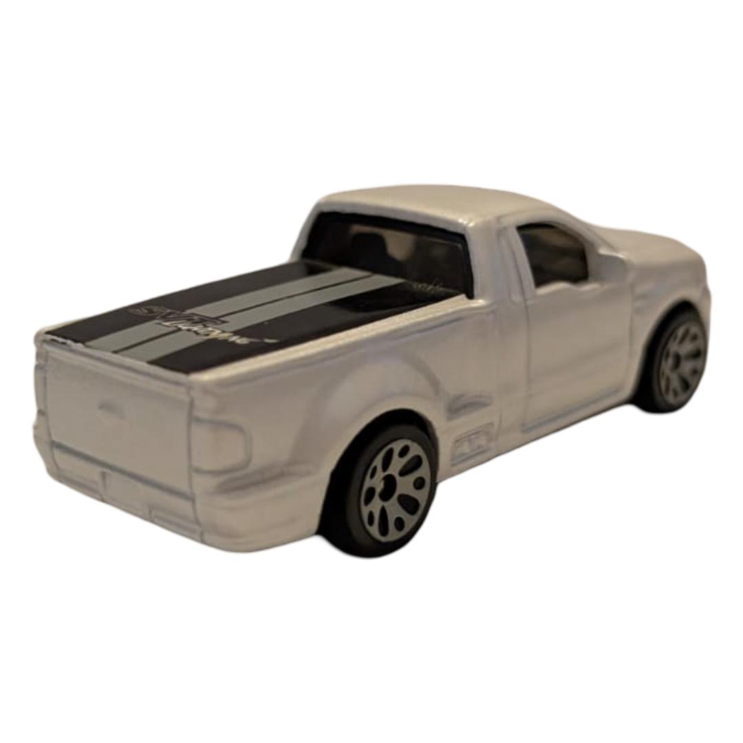 Pickup 3er-Set – Chevrolet Silverado & 2× Ford F-150 SVT Lightning – lose