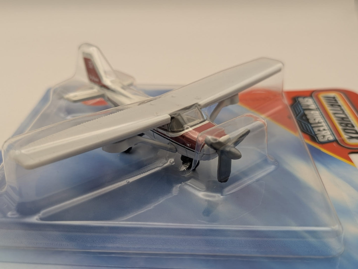 Matchbox Sky Busters Cessna 172 Skyhawk Modellflugzeug OVP Weiß Rot 2025