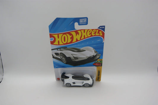 Hot Wheels Czinger 21C 2025 Peak Pursuit 1/10 #192/250 Weiß US Long Card OVP