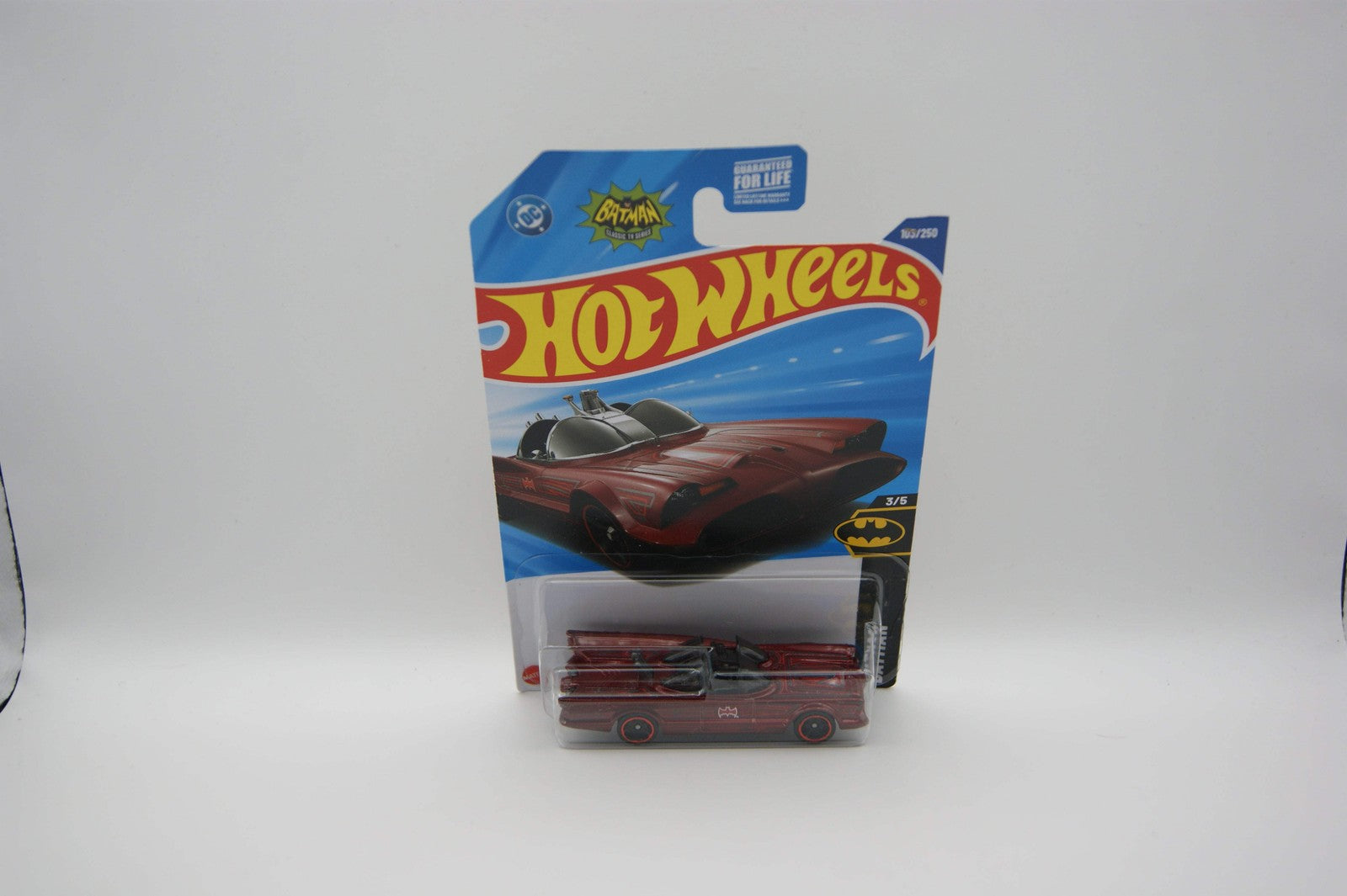 Hot Wheels Classic TV Series Batmobile 2025 Batman 3/5 #103/250 Rot US Long Card