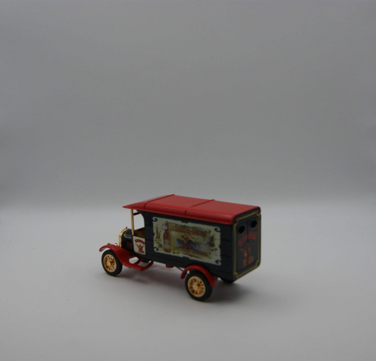 Matchbox Collectibles Budweiser 1926 Ford Model TT YVT03-M 1:43 OVP Zertifikat