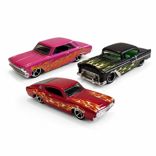Hot Wheels HW Flames 3er-Set – ’63 Chevy II, ’55 Chevy & Custom ’67 Pontiac Firebird – lose