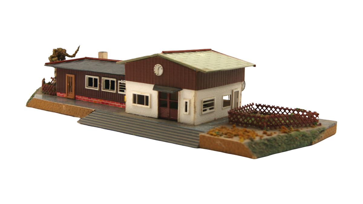 OWO Bahnhof Bad Goldach H0 1:87 DDR Vintage mit Bahnsteig