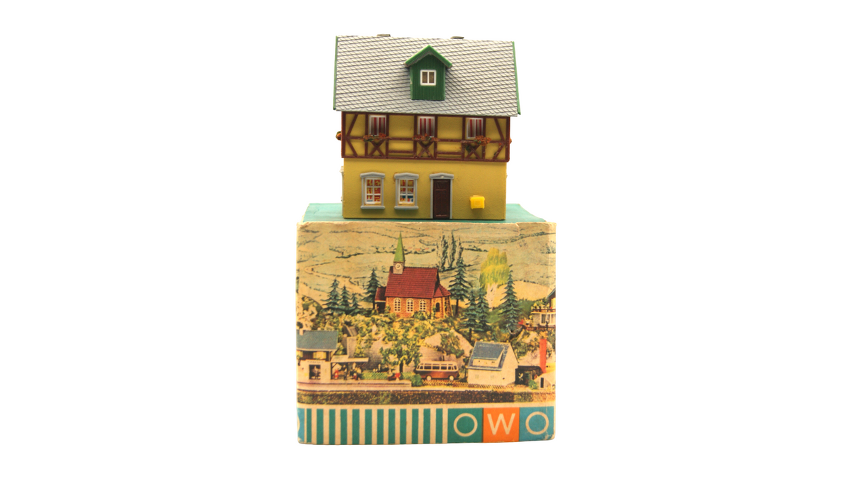 OWO 5820/129/684 Fachwerkhaus mit Balkon TT 1:120 DDR mit OVP