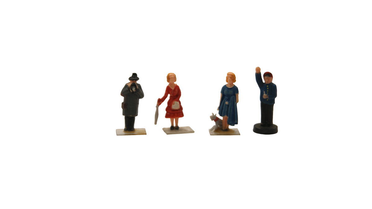 Spur TT 1:120 – 4 Figuren Passanten, Frau mit Hund & Bahnpersonal
