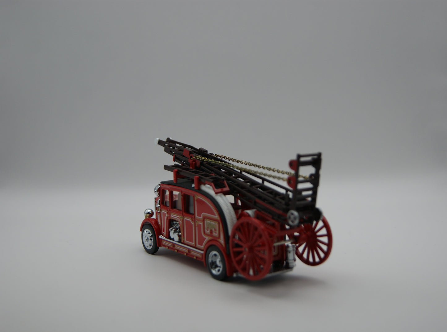 Matchbox Models of Yesteryear YFE05 1932 Mercedes-Benz Feuerwehr Cleveland OVP