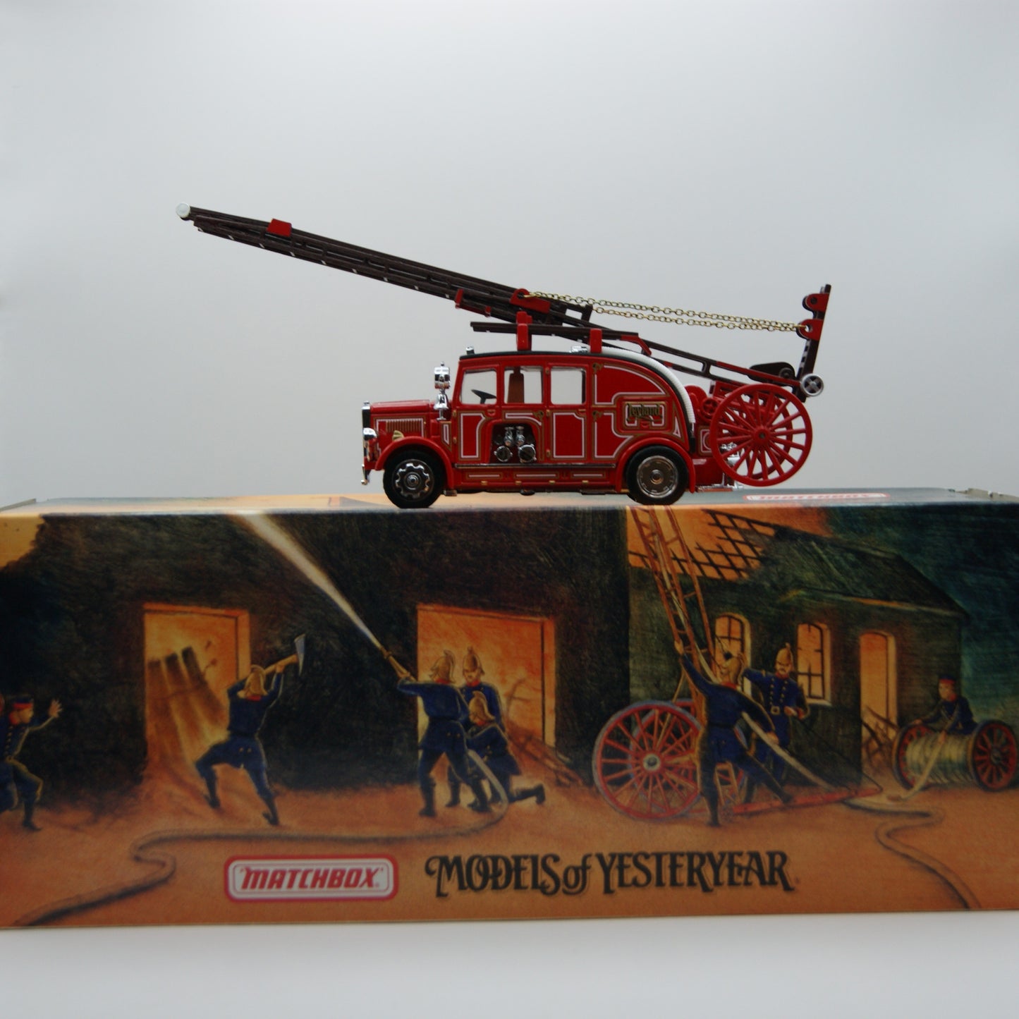Matchbox Models of Yesteryear YFE05 1932 Mercedes-Benz Feuerwehr Cleveland OVP