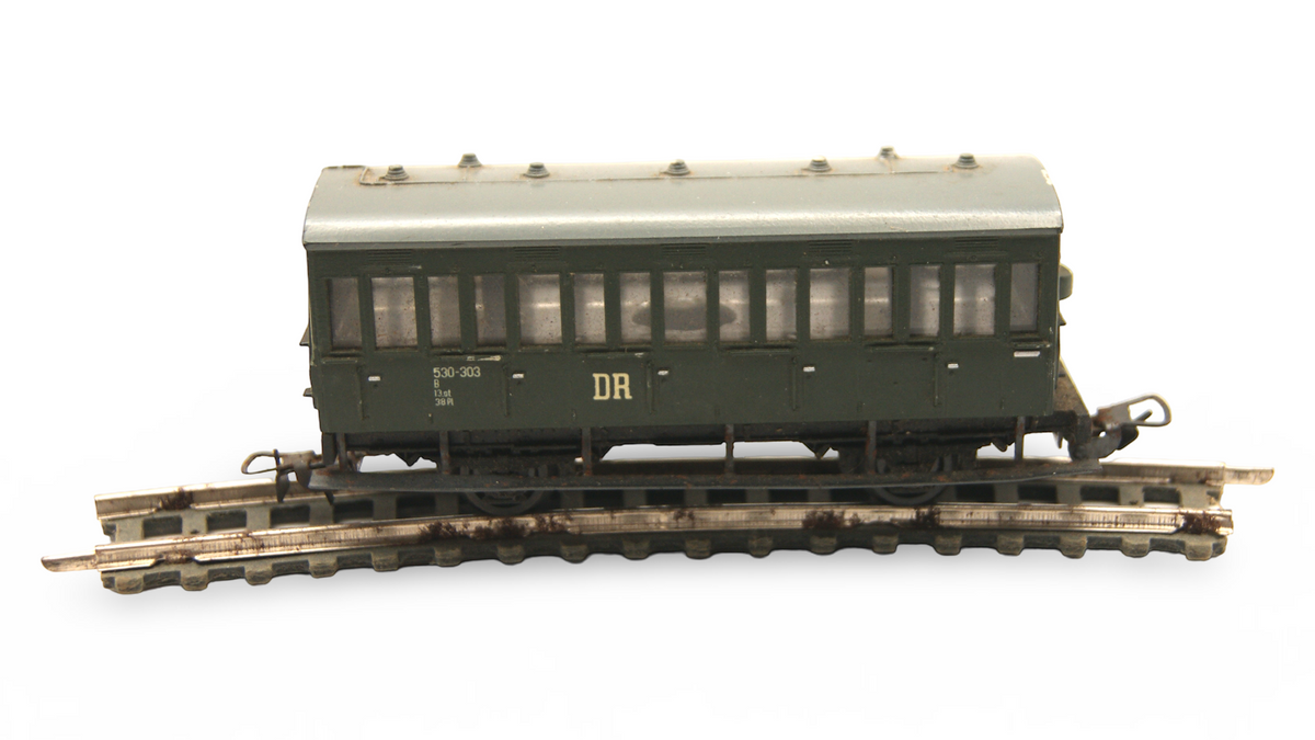 PIKO H0 1:87 DR 3 Personenwagen Konvolut – rollfähig – Bastlerware