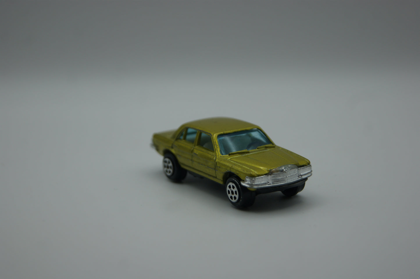 Yat Ming Mercedes-Benz 450 SEL W116 Nr. 1012 Vintage Modellauto Hong Kong