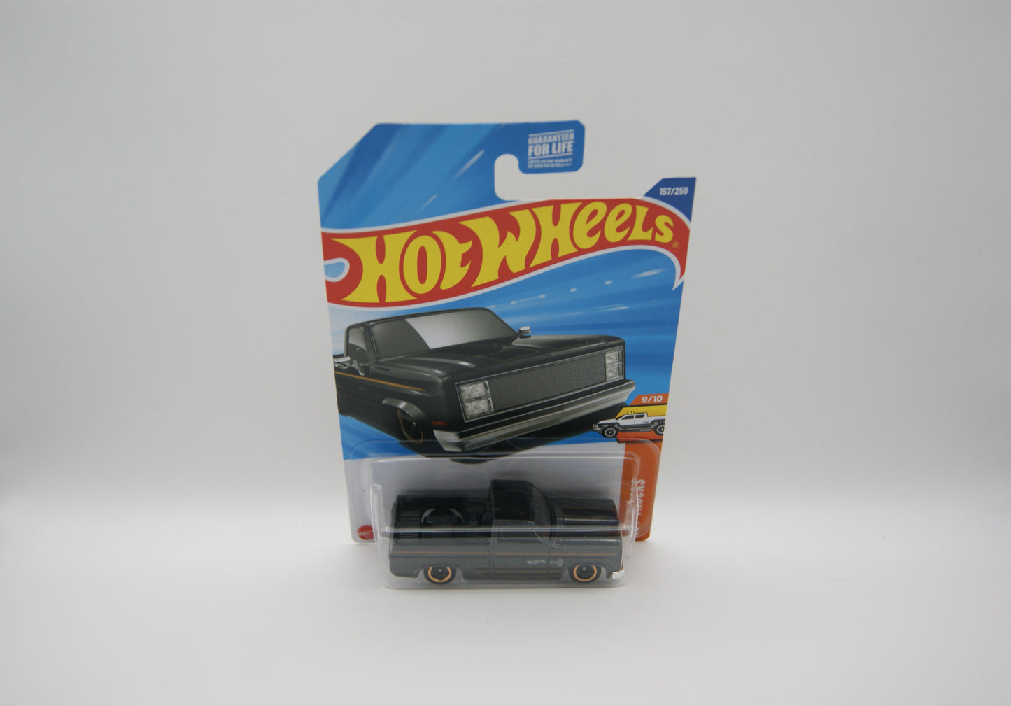 Hot Wheels ’83 Chevy Silverado Dunkelgrau HW Hot Trucks 9/10 157/250 OVP