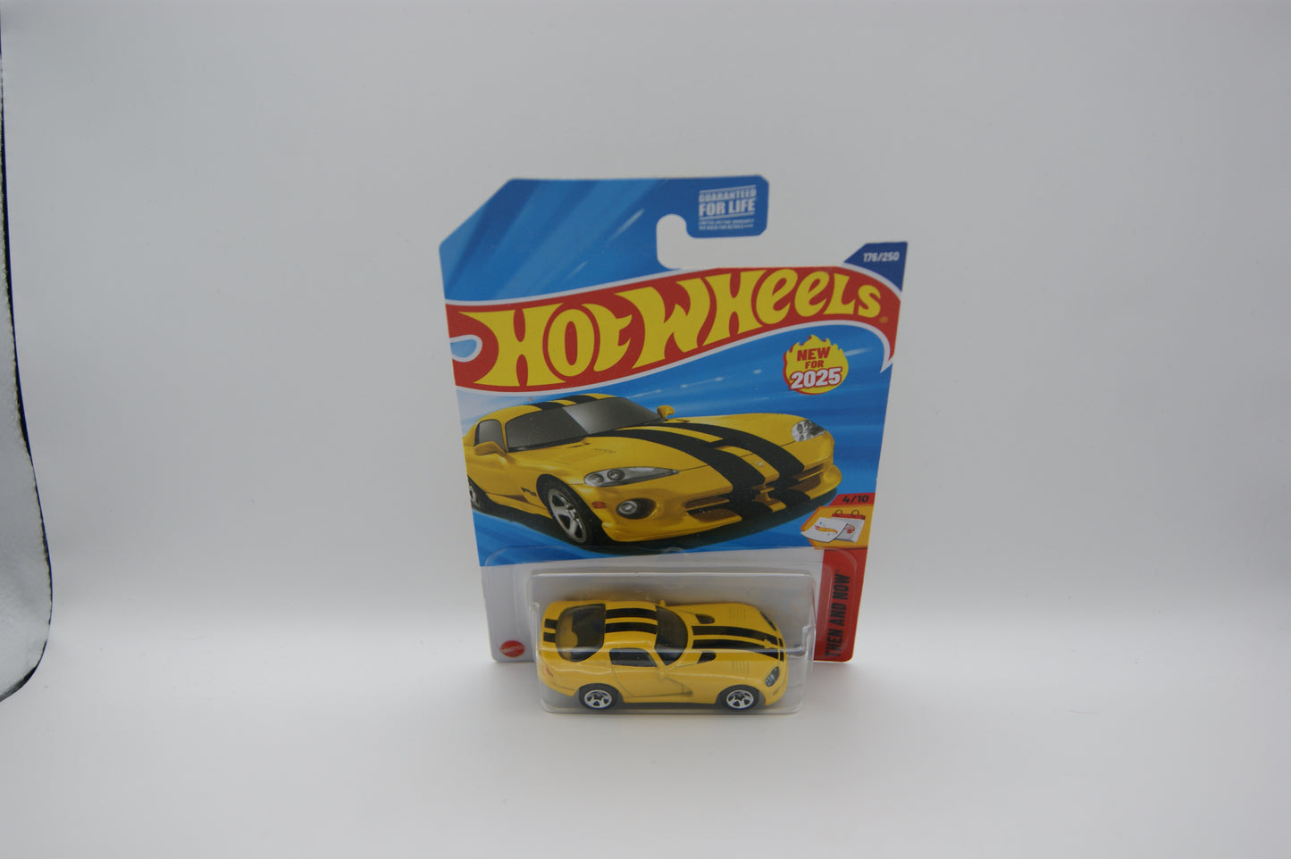 Hot Wheels ’96 Dodge Viper GTS 2025 Then and Now 4/10 #176/250 US Long Card OVP