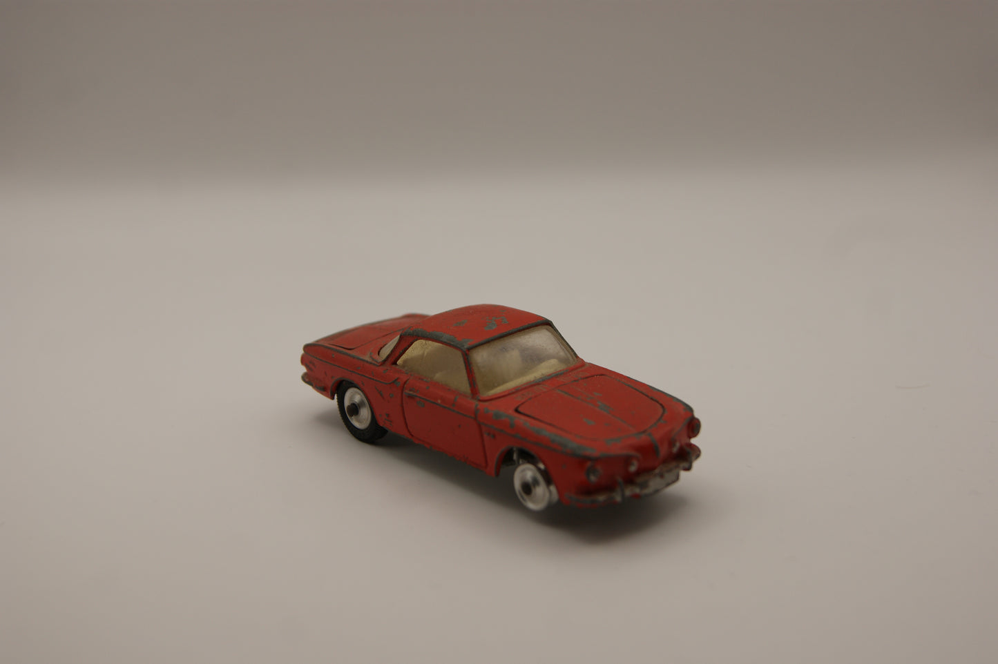 Corgi Toys 239 VW 1500 Karmann Ghia Rot Vintage Modellauto 1:43 Bespielt