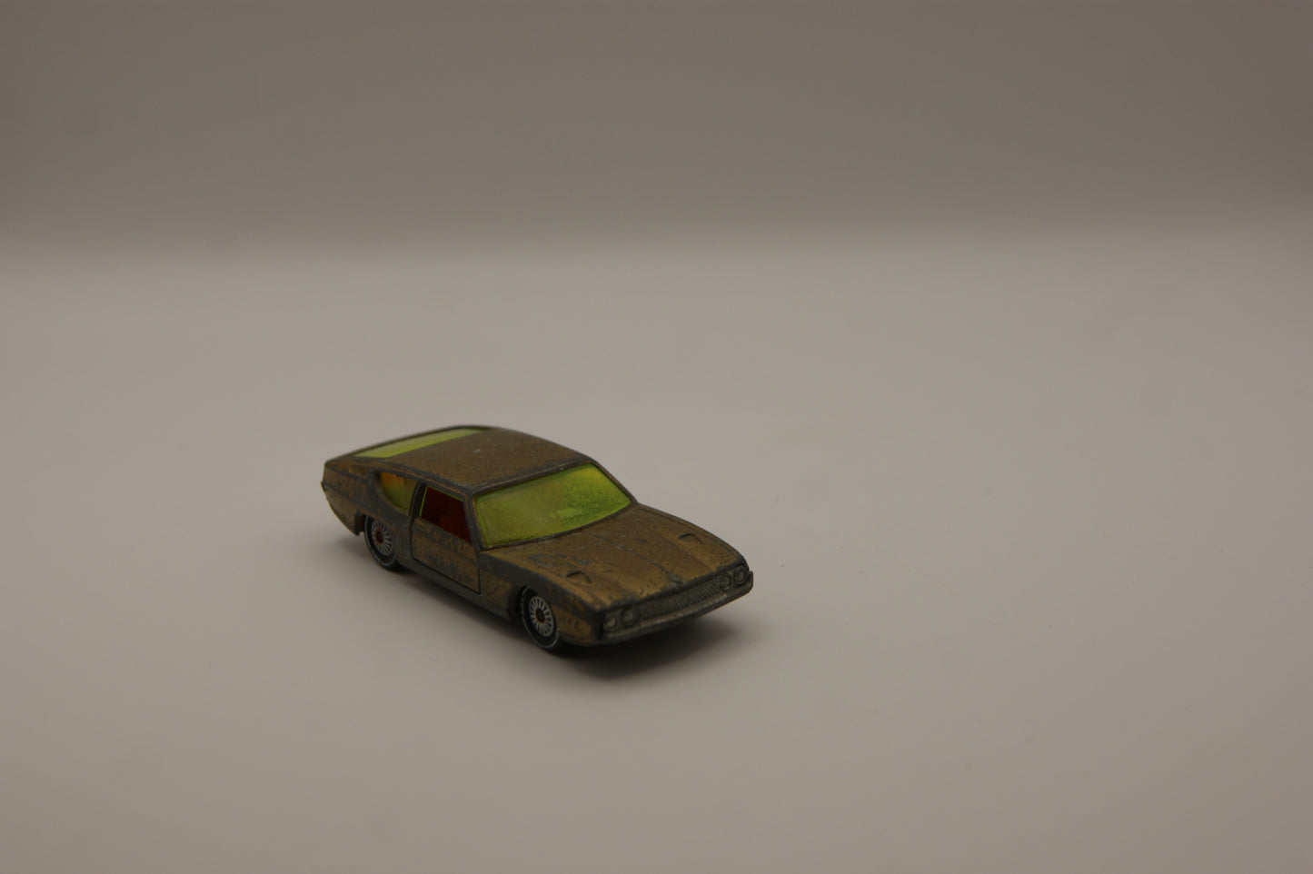 SIKU V317 Lamborghini 400 GT Espada Gold Vintage Modellauto Türen öffnen