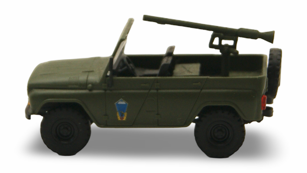 Busch UAZ 469 Fallschirmjäger mit Geschütz 1:87 H0 Militärfahrzeug