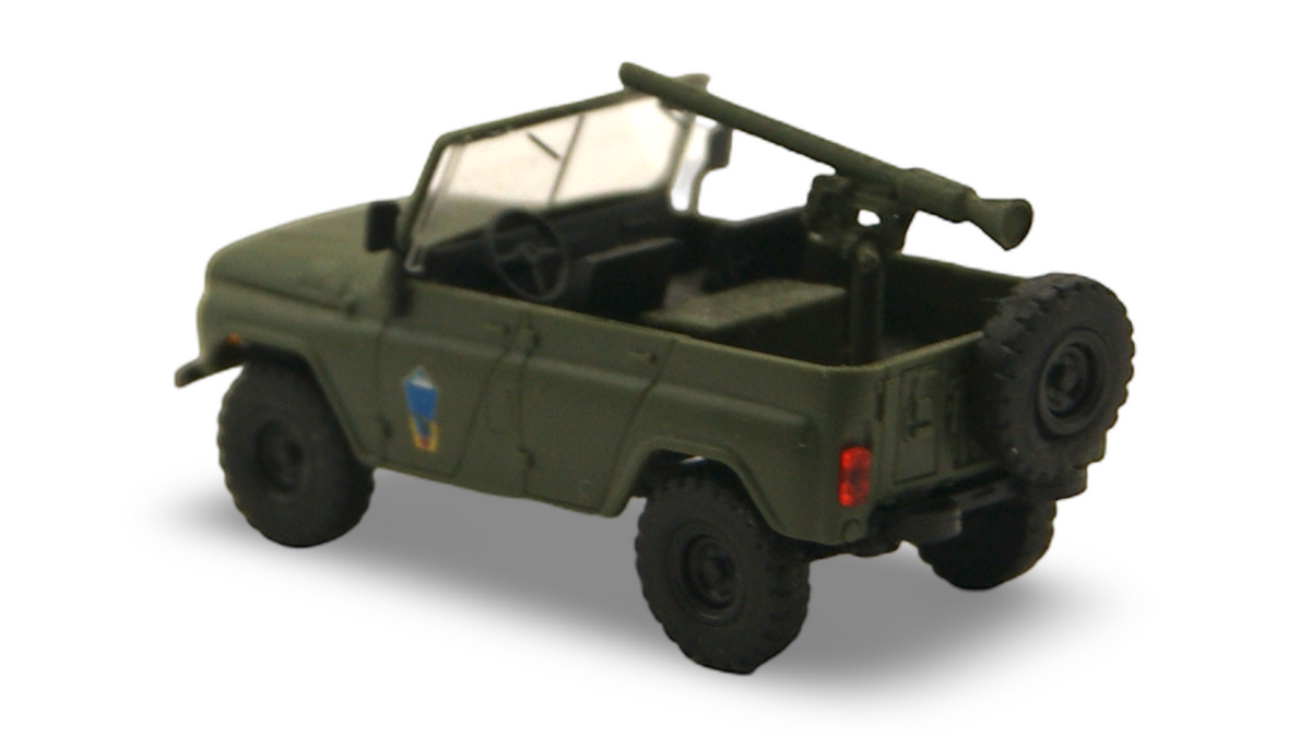 Busch UAZ 469 Fallschirmjäger mit Geschütz 1:87 H0 Militärfahrzeug