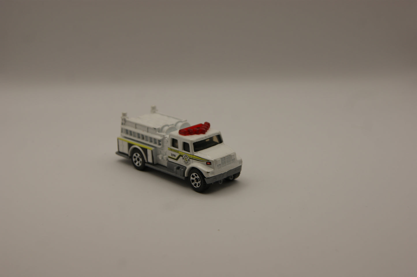 Matchbox International Pumper Feuerwehr weiß Engine 379 Modellauto lose