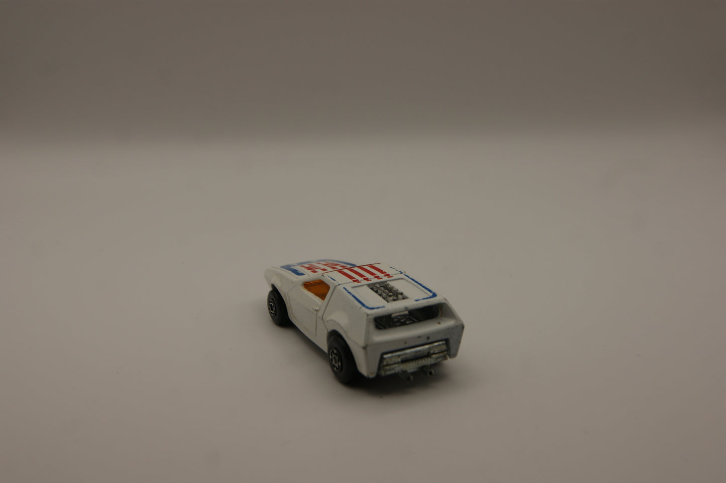 Hot Wheels Royal Flash weiß USA Design Malaysia Vintage Modellauto lose