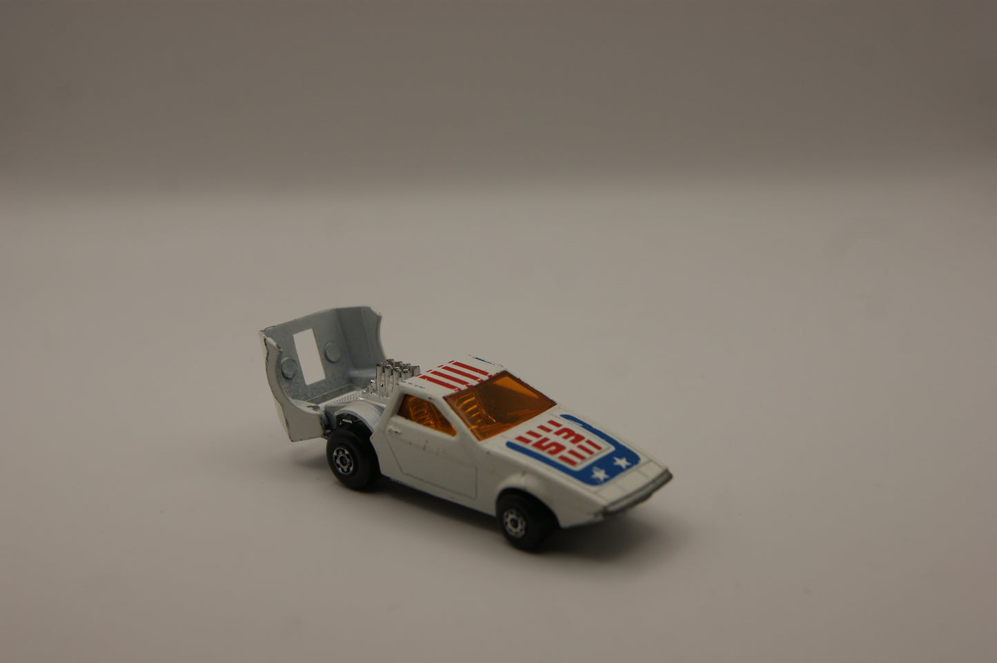 Hot Wheels Royal Flash weiß USA Design Malaysia Vintage Modellauto lose