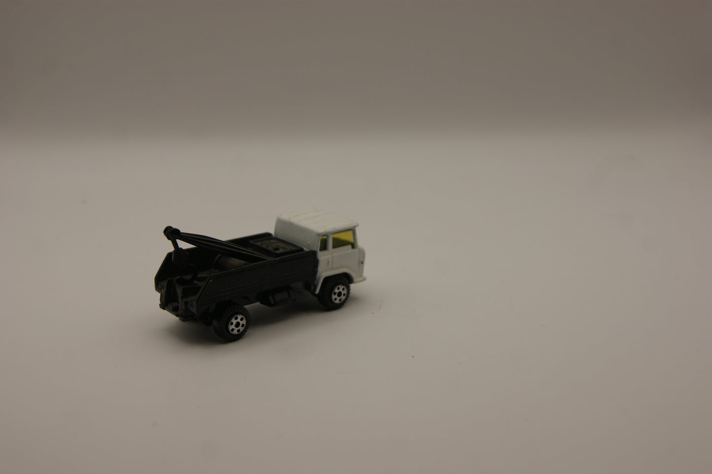 Yat Ming Abschleppwagen Wrecker Tow Truck weiß schwarz Vintage Hong Kong 1:64