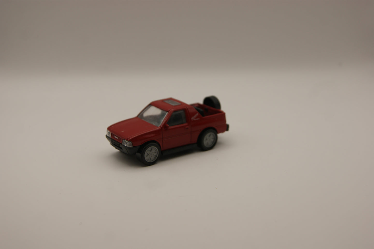 SIKU 1027 Opel Frontera Sport rot 1:55 lose Modellauto Vintage