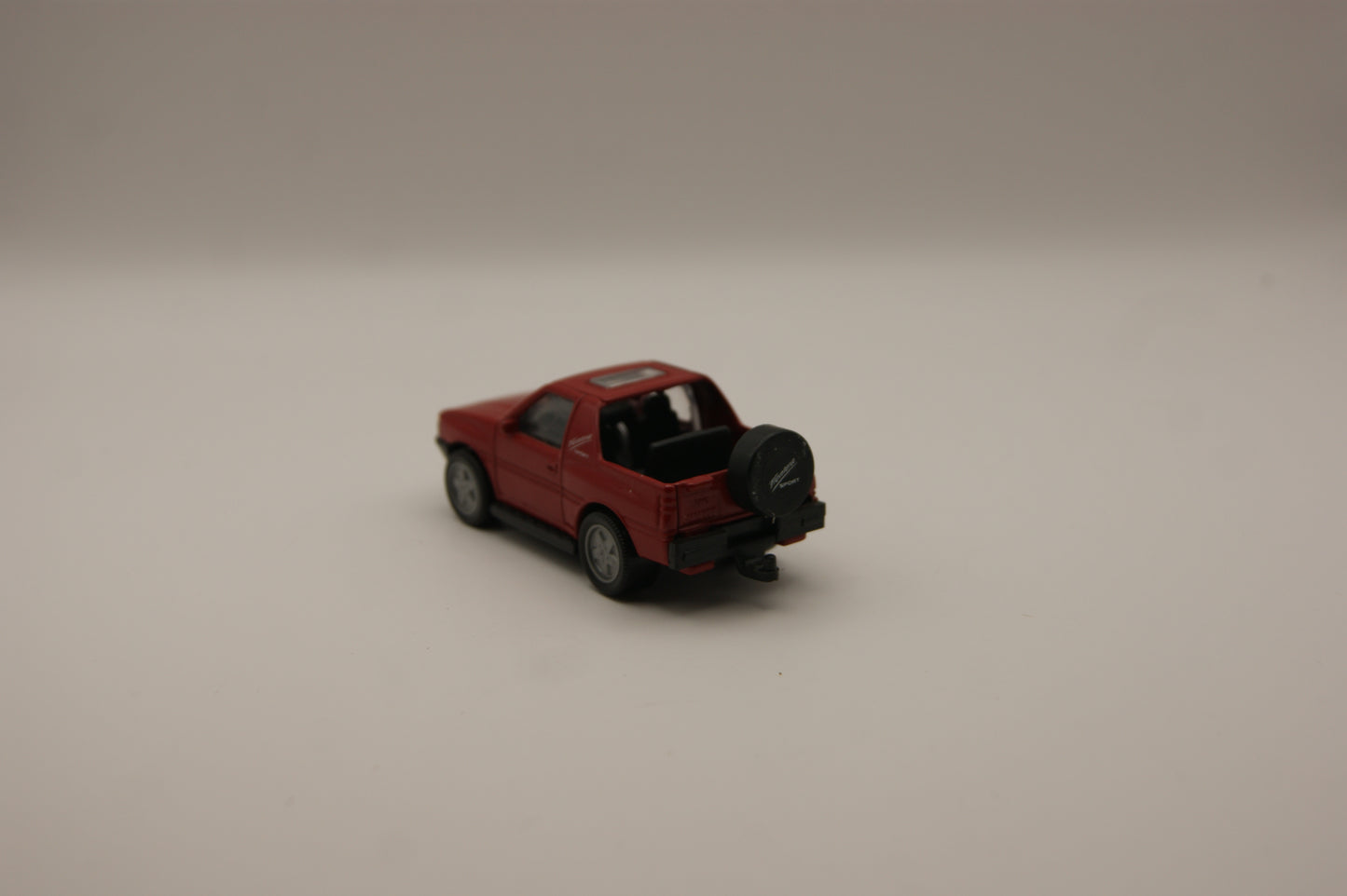 SIKU 1027 Opel Frontera Sport rot 1:55 lose Modellauto Vintage
