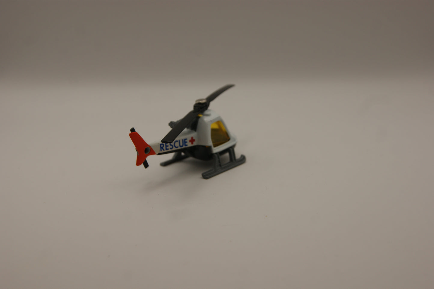 Matchbox MB75-D Rescue Helicopter 1982 weiß 1:110 Vintage Macau