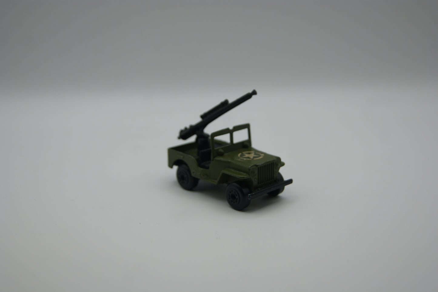 Matchbox Lesney Superfast Nr. 38C Military Jeep mit Geschütz Army Vintage 1976