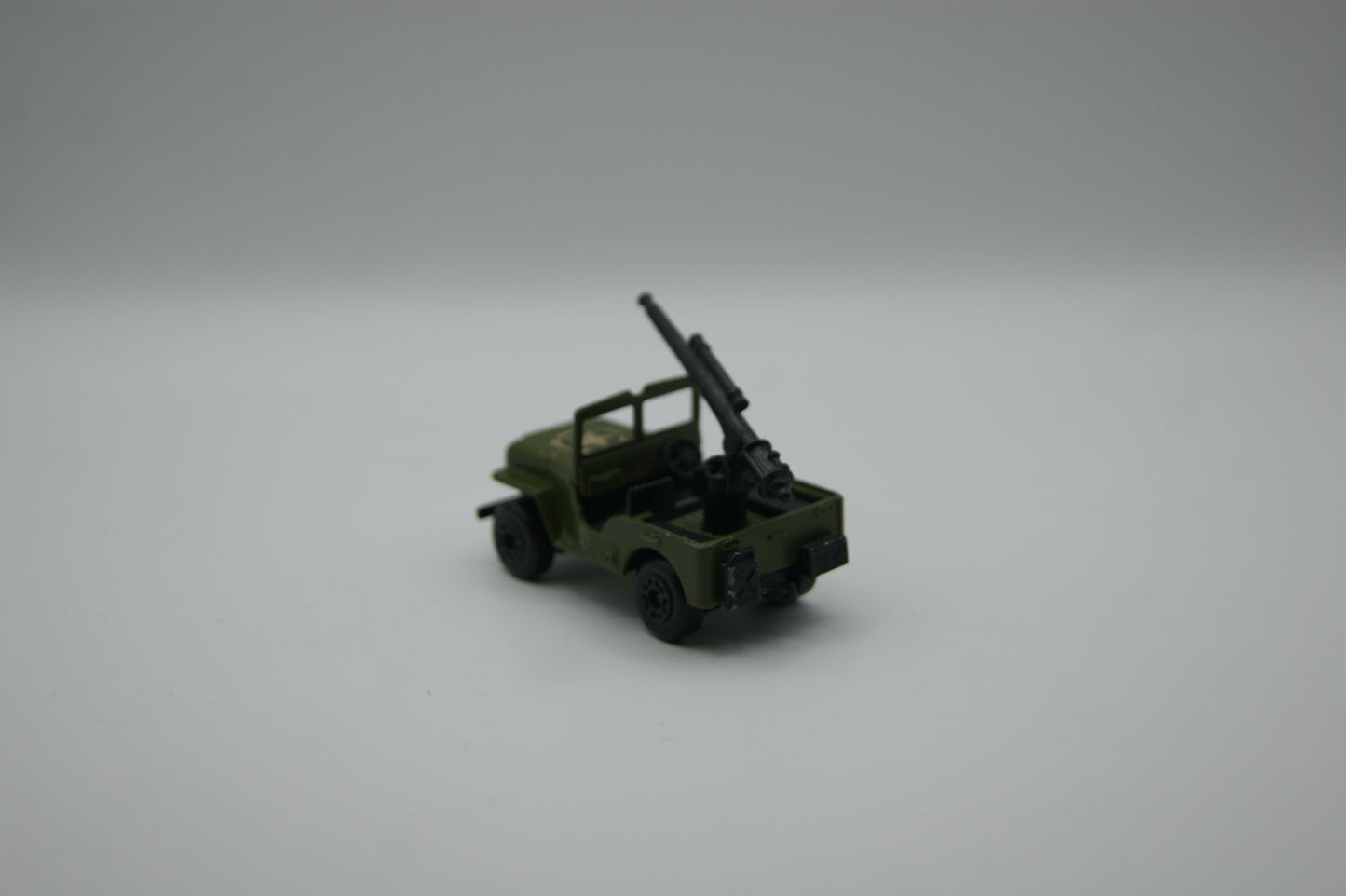 Matchbox Lesney Superfast Nr. 38C Military Jeep mit Geschütz Army Vintage 1976
