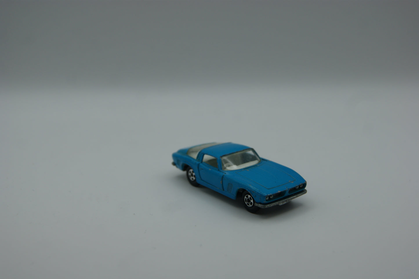 Matchbox Lesney Superfast Nr. 14 Iso Grifo blau Vintage mit öffnenden Türen