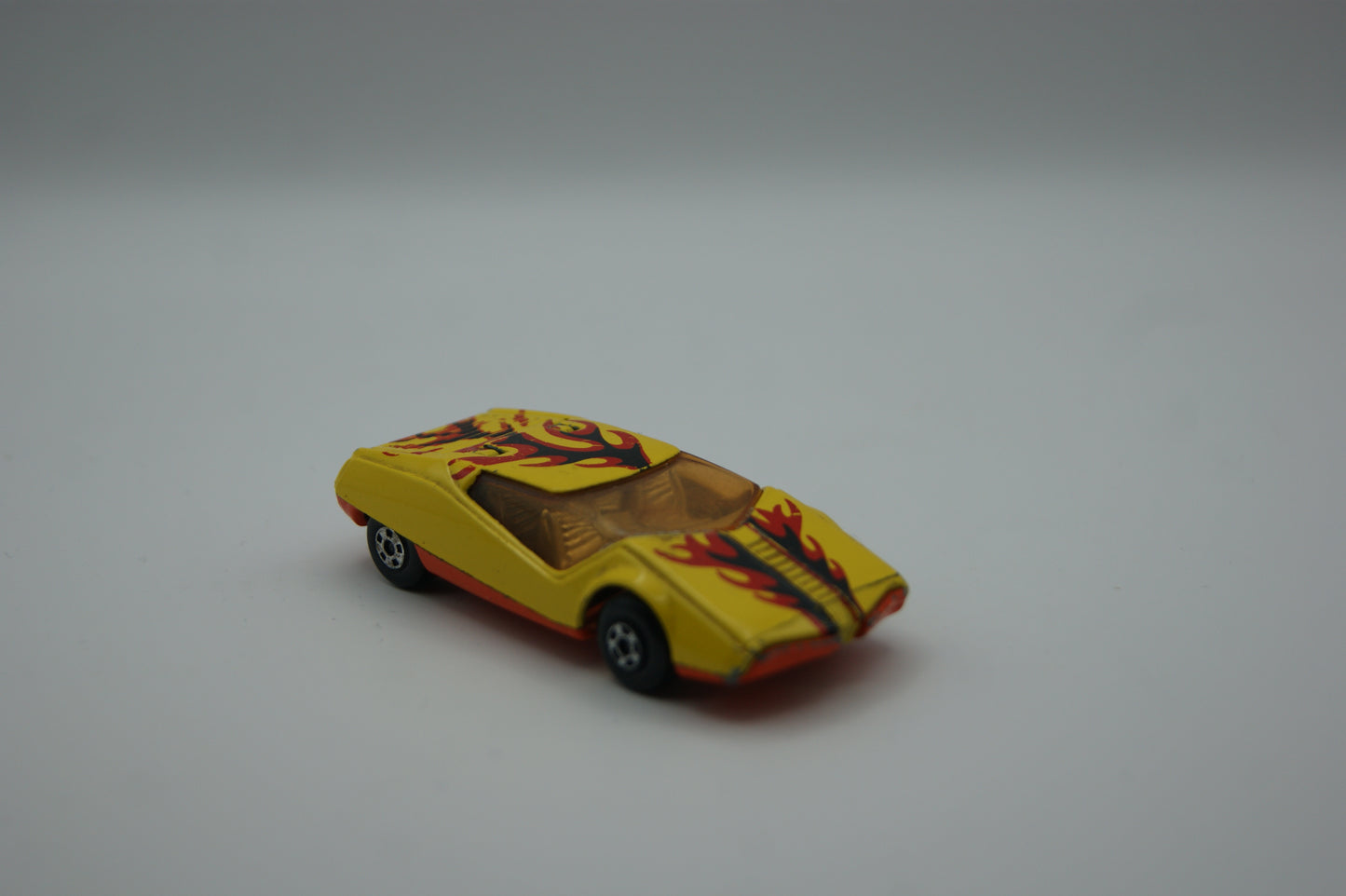 Matchbox Lesney Superfast Nr. 33 Datsun 126X Streakers gelb Flammen Vintage