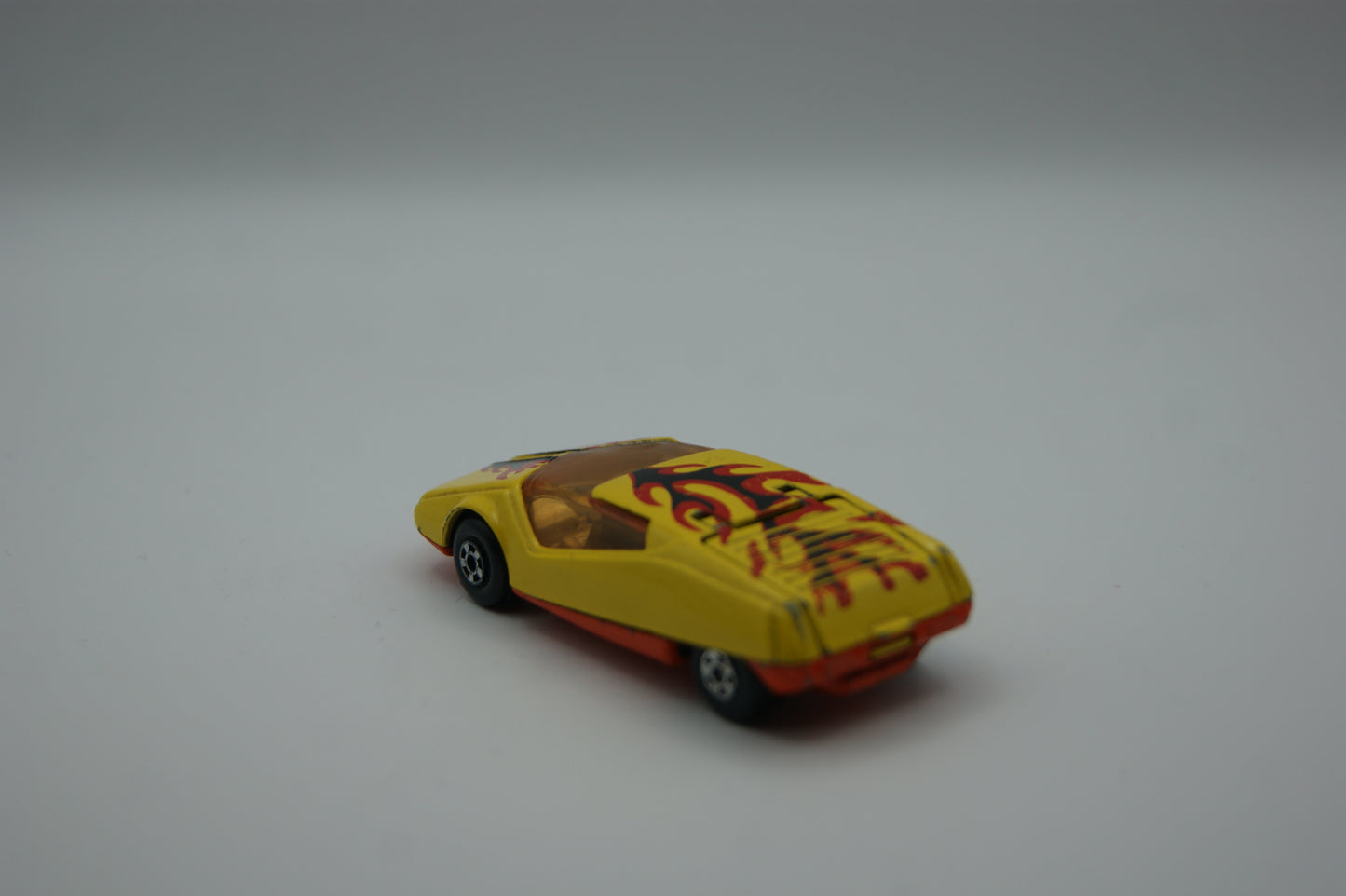Matchbox Lesney Superfast Nr. 33 Datsun 126X Streakers gelb Flammen Vintage