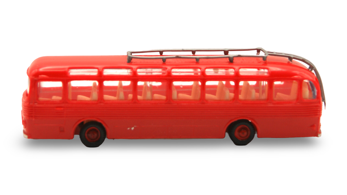 EKO Pegaso 408 Reisebus Rot Made in Spain 1:87 H0 – guter Zustand