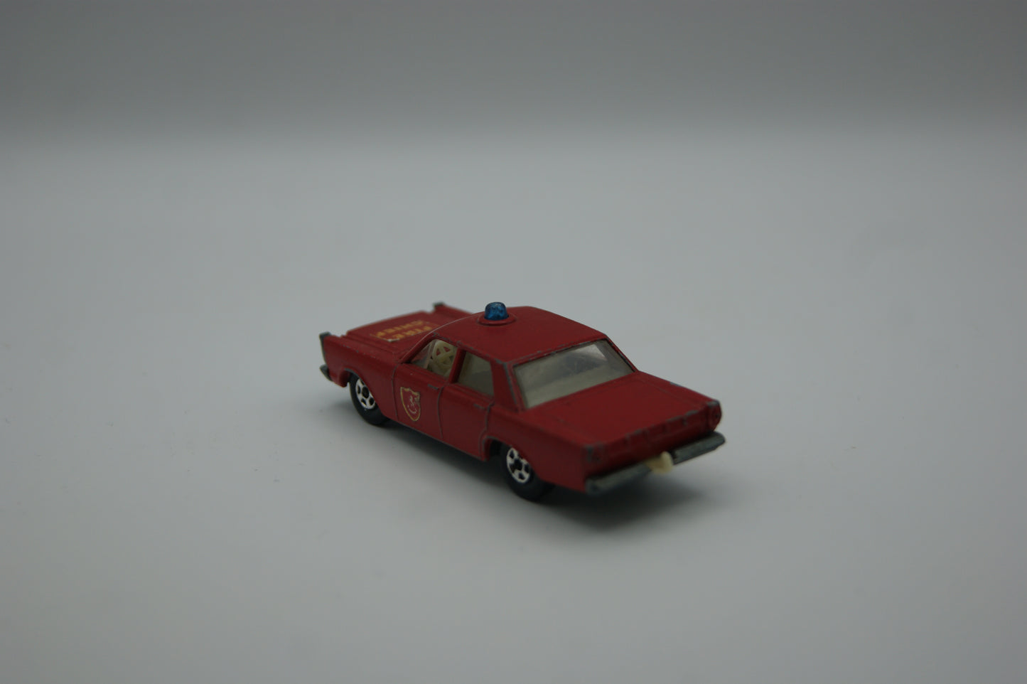 Matchbox Superfast No. 59 Mercury Park Lane Fire Chief rot Lesney England