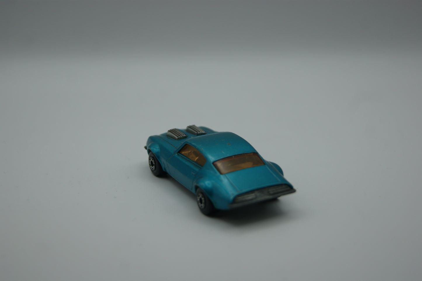 Matchbox Superfast No. 4 Pontiac Firebird metallic blau Lesney England 1975