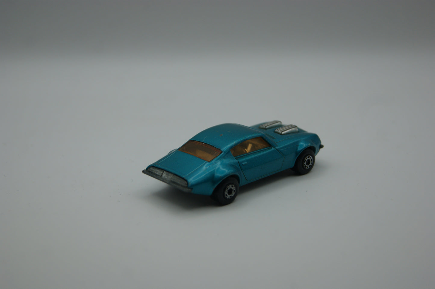 Matchbox Superfast No. 4 Pontiac Firebird metallic blau Lesney England 1975