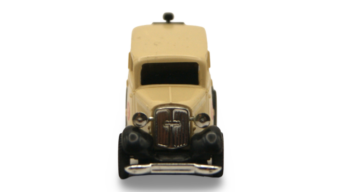 Brekina DKW F7 Kastenwagen Dr. Oetker „Rezepte helfen backen!“ 1:87 H0