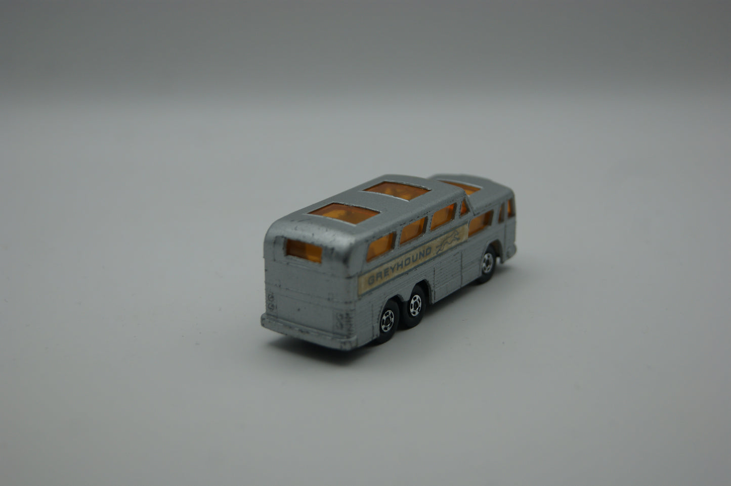 Matchbox Superfast No. 66 Greyhound Coach GMC Scenicruiser Lesney England
