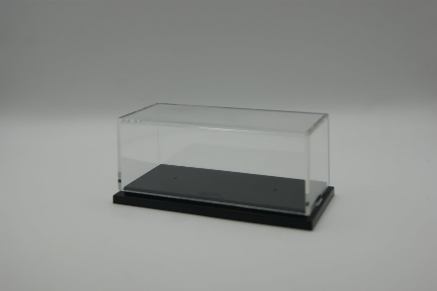 Hot Wheels Vitrine 1:64 Acryl Display Case mit schwarzem Sockel 11 cm Neu