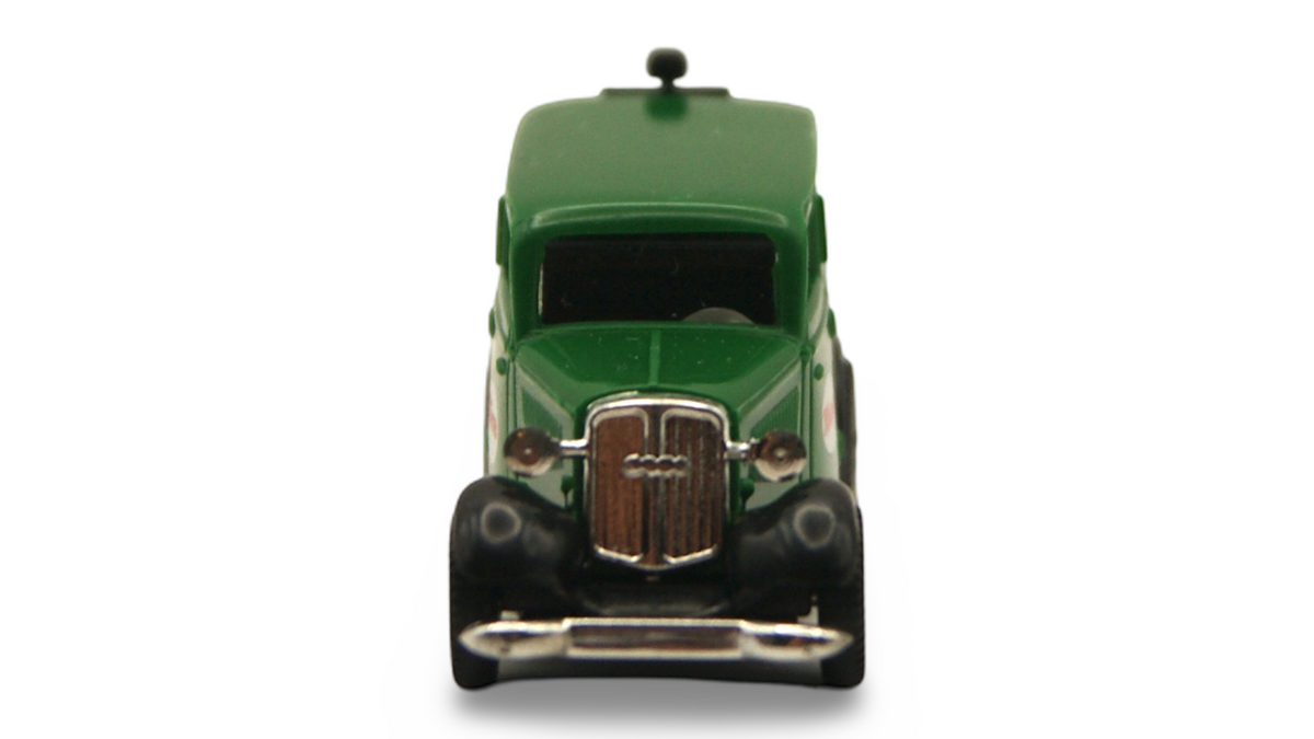 Brekina DKW F7 Kastenwagen Knorr „Suppen – gute Suppen“ Grün 1:87 H0