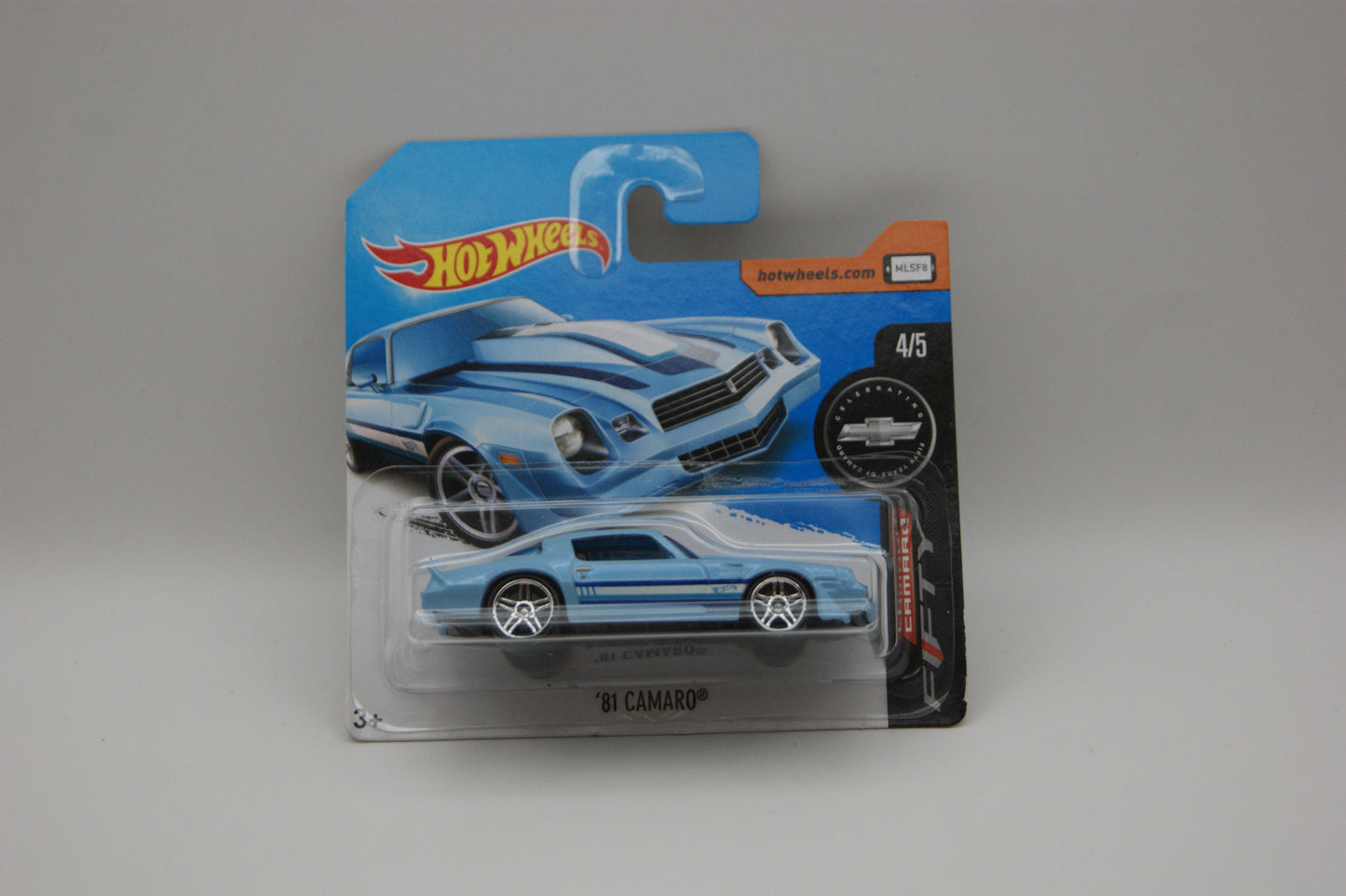 Hot Wheels ’81 Camaro 2017 Camaro Fifty 4/5 Hellblau Short Card OVP 1:64