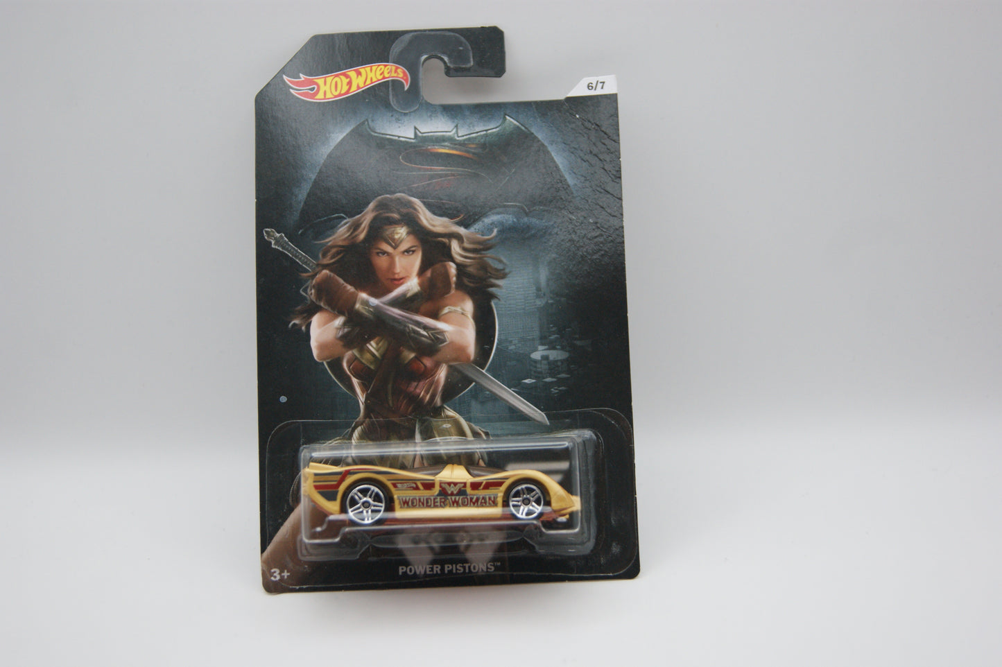 Hot Wheels Wonder Woman Power Pistons Batman v Superman 6/7 DJL50 OVP