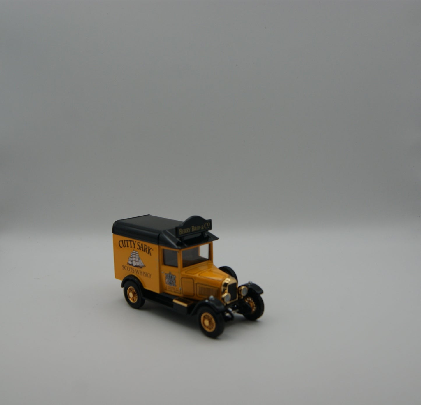 Matchbox Models of Yesteryear Y-20 Mercedes-Benz 540K Roadster Noir OVP